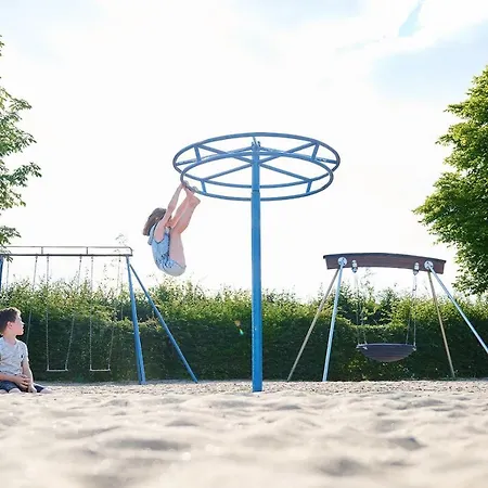 Luksusowy namiot Tipi Tent Op Een Rustieke Camping Larochette